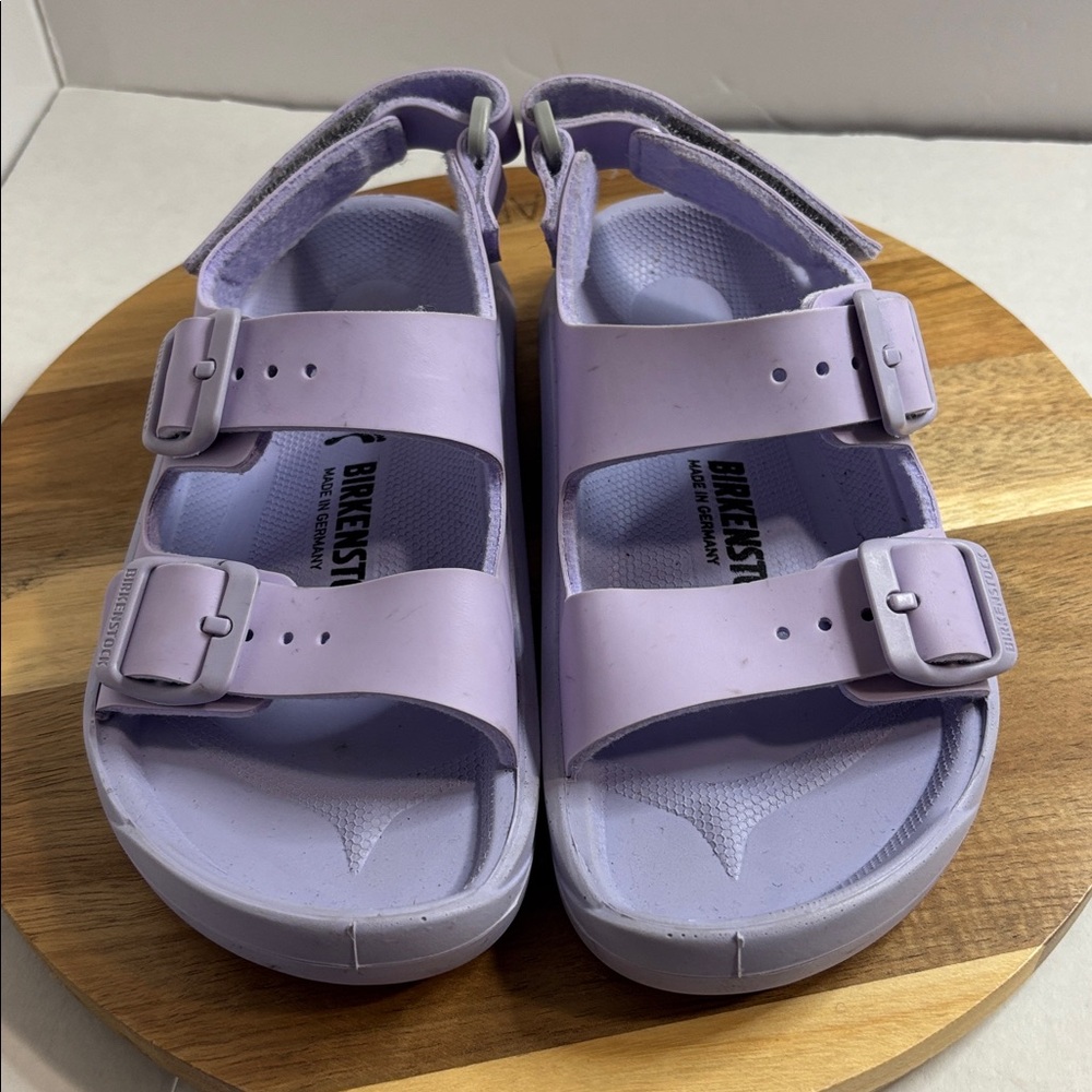 Birkenstock Light Purple Buckle Sandals Sz C 11 Excellent Condition